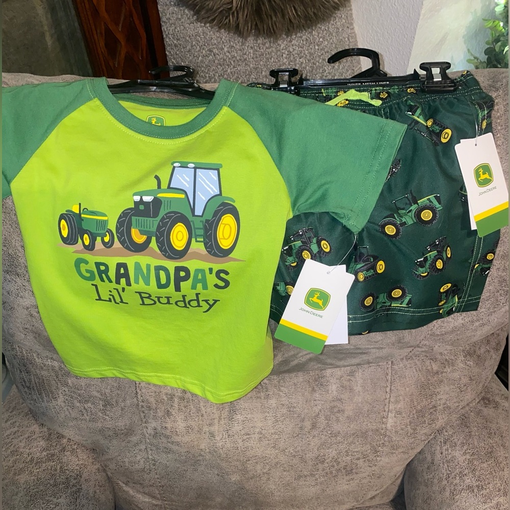 NEW John Deere shirt/shorts